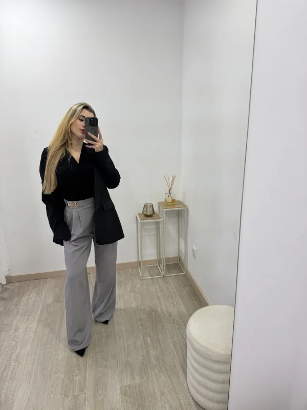 Calça alfaiataria cinza